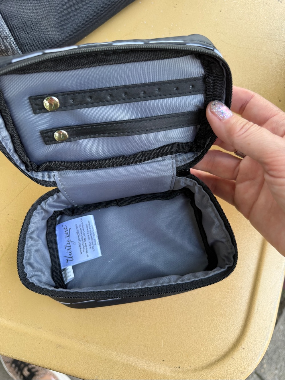 thirty-one small travel accessories for jewlery
